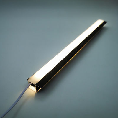 سهولة التثبيت الحائط الحائط الألومنيوم مصباح مجلس الوزراء LED مع كابل 200CM