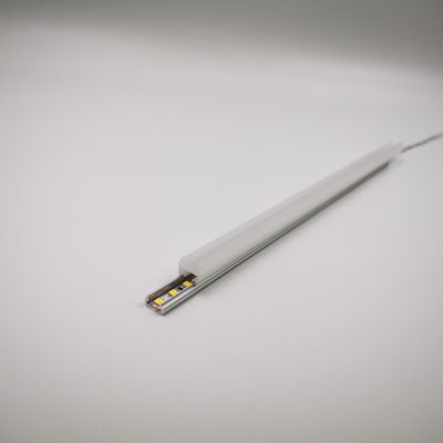 مصابيح LED ذات رف زجاجي واحد في اللون الأبيض الدافئ لمستودعات التجزئة