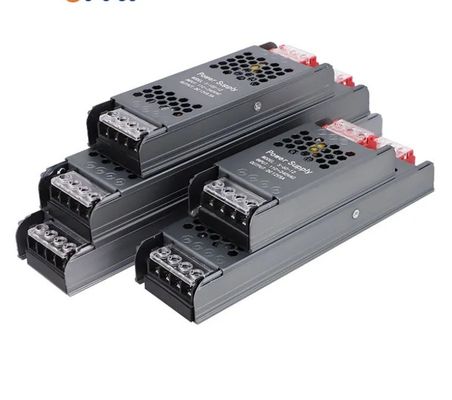 إمدادات الطاقة الرقيقة للغاية 12V / 24V 60W 100W 150W محرك LED التبديل إمدادات الطاقة لقطاع LED الخفيفة صندوق القصدير