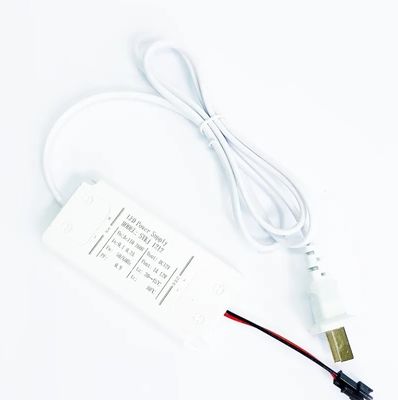 إمدادات الطاقة الرقيقة للغاية 12V / 24V 60W 100W 150W محرك LED التبديل إمدادات الطاقة لقطاع LED الخفيفة صندوق القصدير