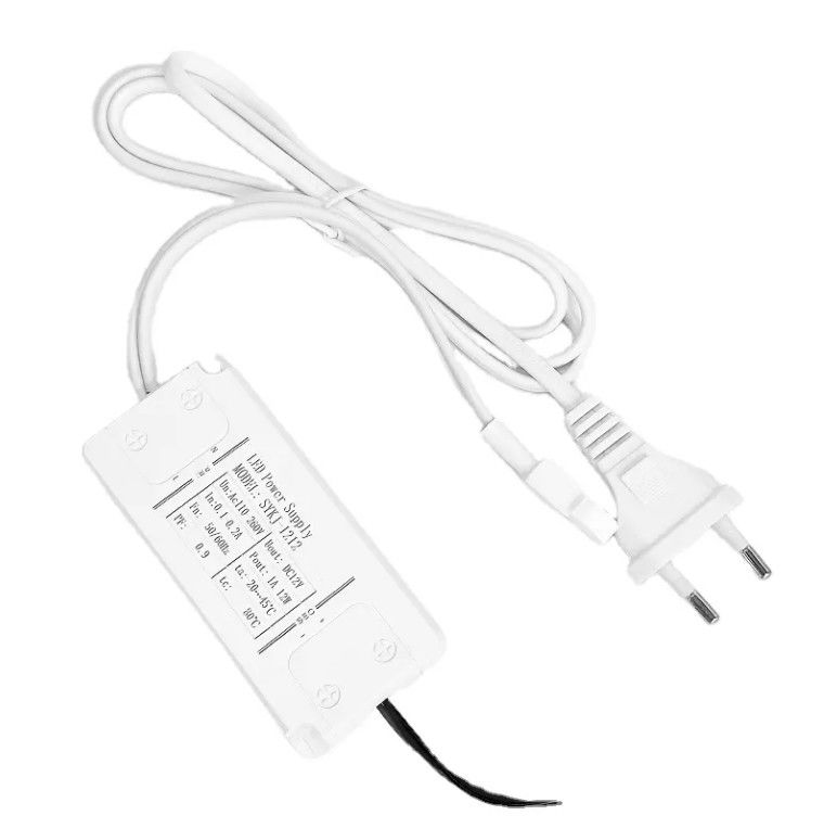 إمدادات الطاقة الرقيقة للغاية 12V / 24V 60W 100W 150W محرك LED التبديل إمدادات الطاقة لقطاع LED الخفيفة صندوق القصدير